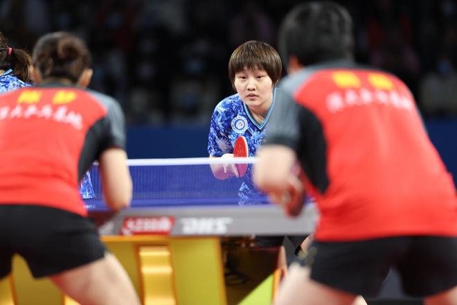 其背後究其 其背後究其