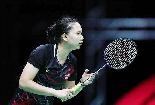 两场比赛都 两场比赛都