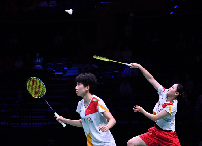 蛇形运球 蛇形运球